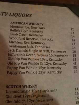 Oakland's Restaurant & Marina