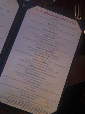 Oakland's Restaurant & Marina