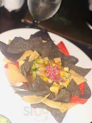 Oakland's Restaurant & Marina