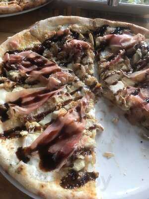 Flatbread Neopolitan Pizzeria