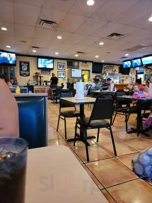 Jt's Sports Bar & Grill