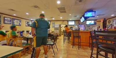 Jt's Sports Bar & Grill