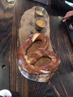 Peoria Artisan Brewery And Gastropub