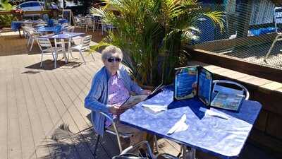 Bonefish Willy's Riverfront Grille