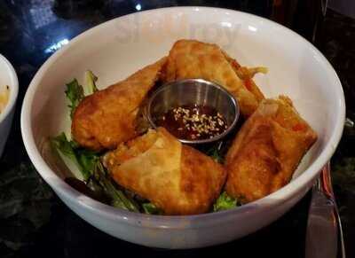 Yo Sake Downtown Sushi Lounge