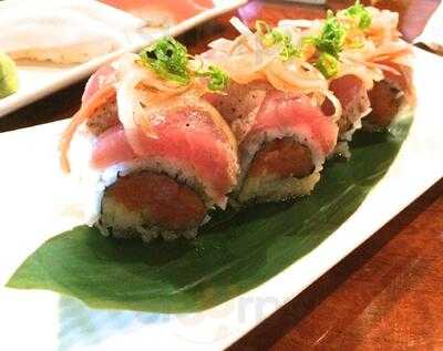 Yen Sushi & Sake Bar