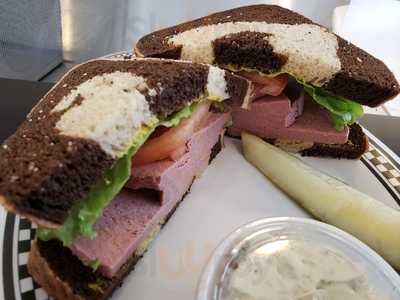 Heidi's Brooklyn Deli