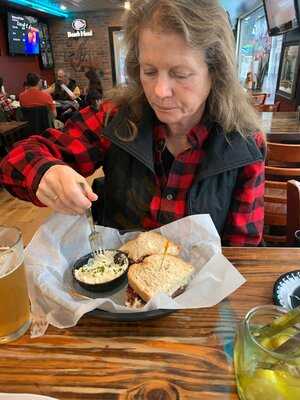 Jax 5th Ave Deli & Ale House