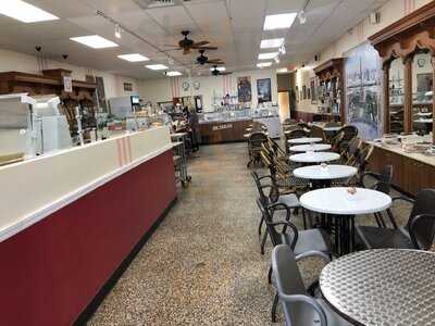 Jacqueline’s Bakery & Cafe