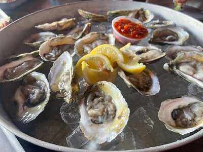 Shuckin Shack Oyster Bar