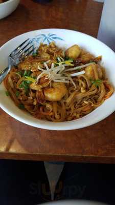 Jasmine Cafe & Lounge