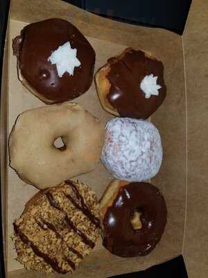 Wake N Bake Donuts - Wilmington