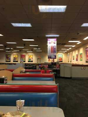 Chuck E. Cheese