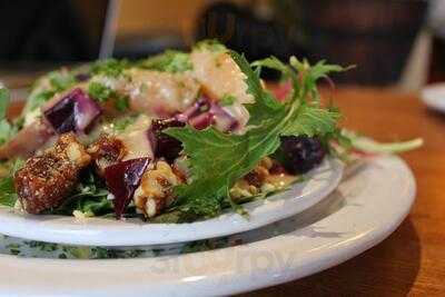 Broken Top Bottle Shop & Ale Cafe