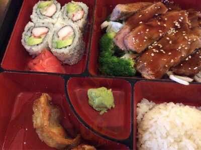 Toyo Sushi & Asian Cuisine