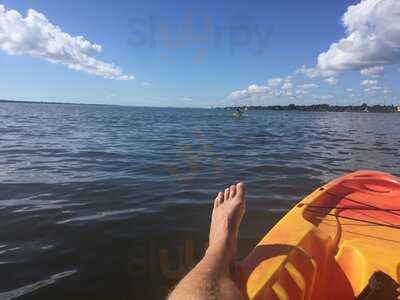 Pineda Inn Bar & Grill