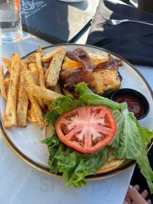 The George On The Riverwalk