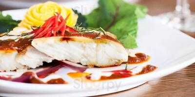 Toomies Thai Cuisine