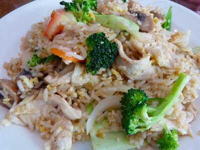 Toomies Thai Cuisine