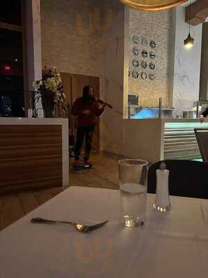 Olivia Restaurant & Bar