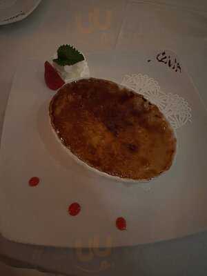 Olivia Restaurant & Bar