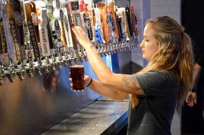 Tapped Drafthouse & Kitchen - Spring, Tx