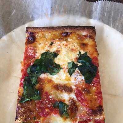 Slices Pizza & Italian Kitchen