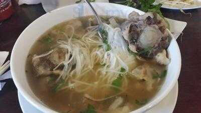 Pho Avina