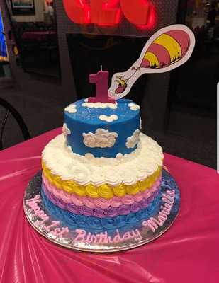 Lindy's Country Cupboard Cake