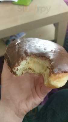 Richard's Donuts & Pastries