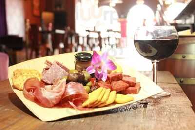 I.c. Double's Cocktail Craftery & Kitchen - Key West