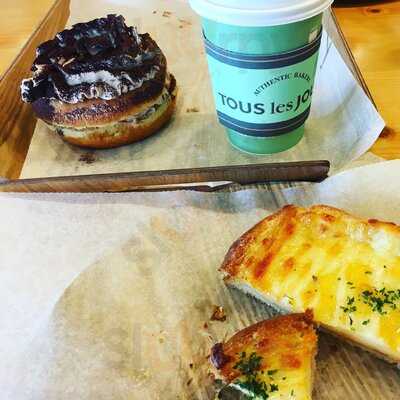 Tous Les Jours Bakery