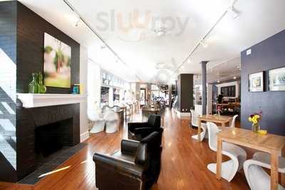 Commonwealth On Queen