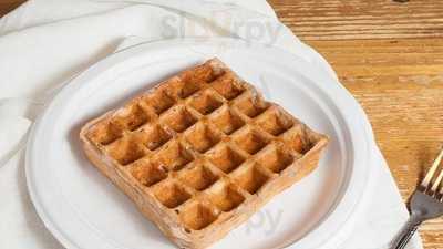 Bambu Desserts & Drinks