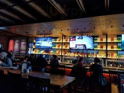 Bj's Restaurant & Brewhouse
