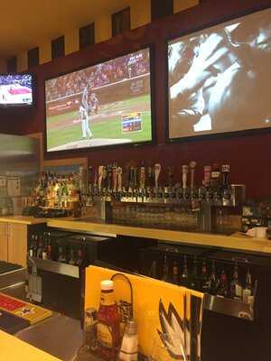 Buffalo Wild Wings Grill & Bar