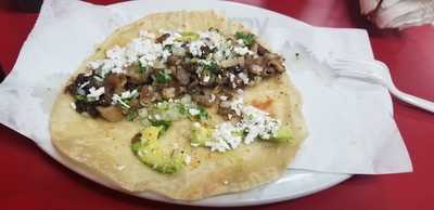 Restaurant Y Taqueria La Palma