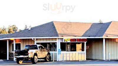 Phyllis' Giant Burgers