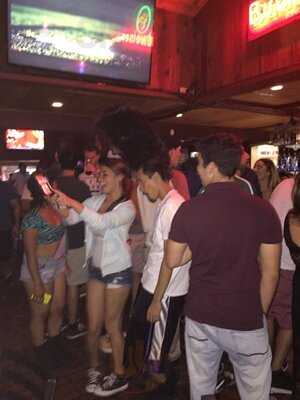 Vine Tavern & Eatery