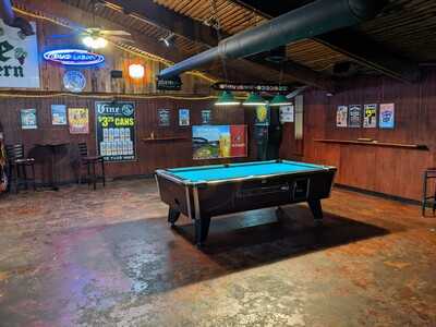 Vine Tavern & Eatery