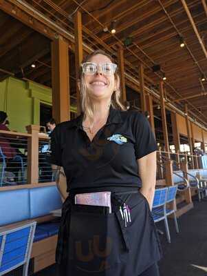 Riptydz Oceanfront Grille & Rooftop Bar