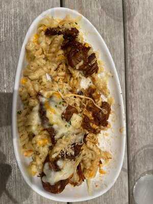 Riptydz Oceanfront Grille & Rooftop Bar