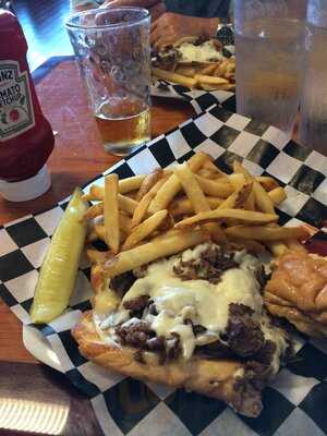 Kelly's Burgers & Beer