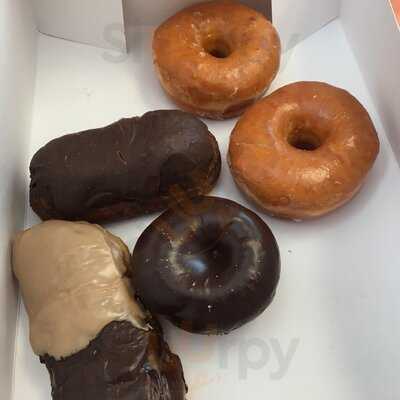 Delish Donuts