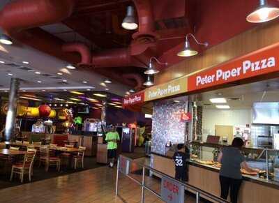 Peter Piper Pizza