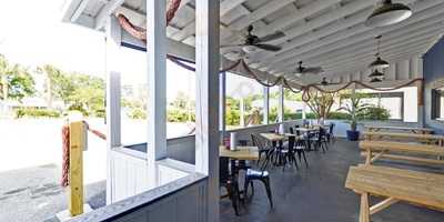 Michael's Deli And Seafood