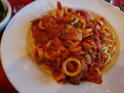 Uncle Joe's Pizza & Parlour - The Hamptons Institution Since 1968