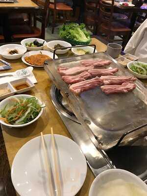 Han Joo Chik Naeng Myun & Bbq