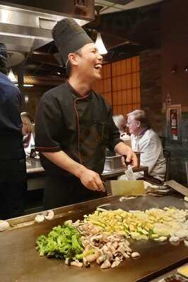 Hiro Japanese Steakhouse And Sushi Bar