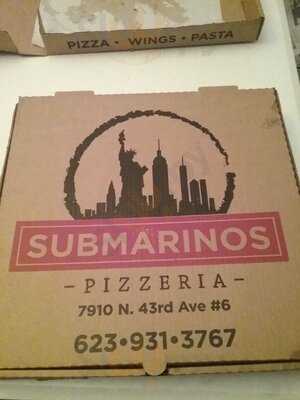 Submarino's Pizzeria